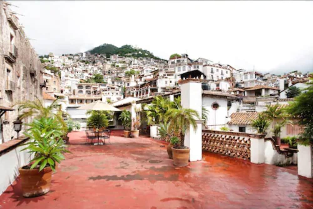 Hotel Los Arcos Taxco de Alarcon Εξωτερικό φωτογραφία