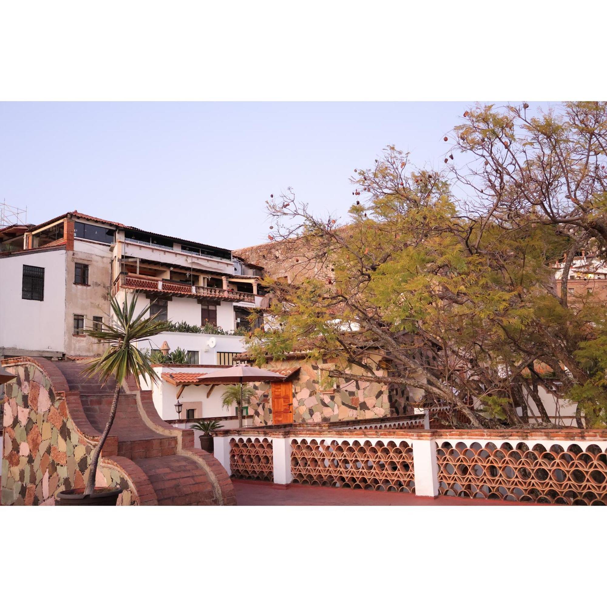 Hotel Los Arcos Taxco de Alarcon Εξωτερικό φωτογραφία